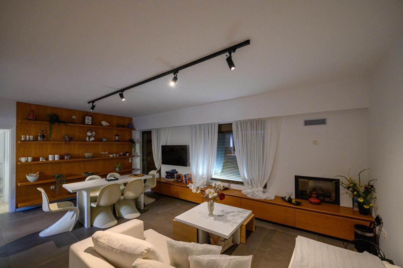 Вилла 5 Meters From The Beach Храни Экстерьер фото