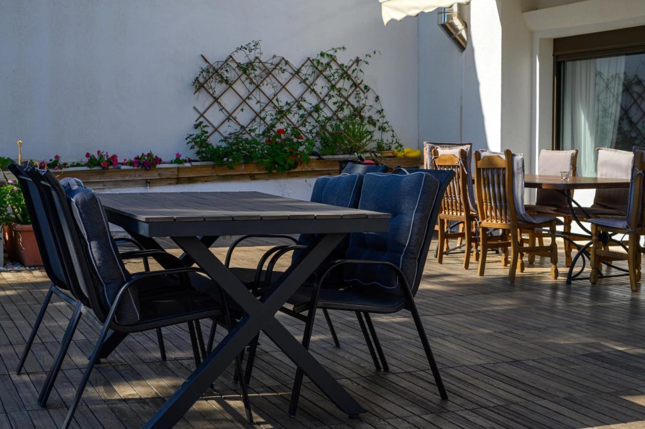Вилла 5 Meters From The Beach Храни Экстерьер фото