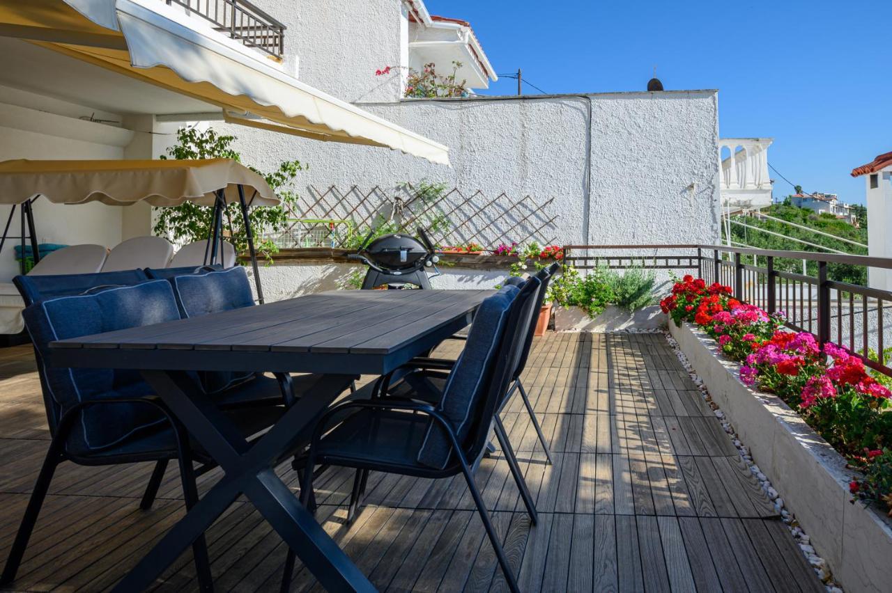 Вилла 5 Meters From The Beach Храни Экстерьер фото