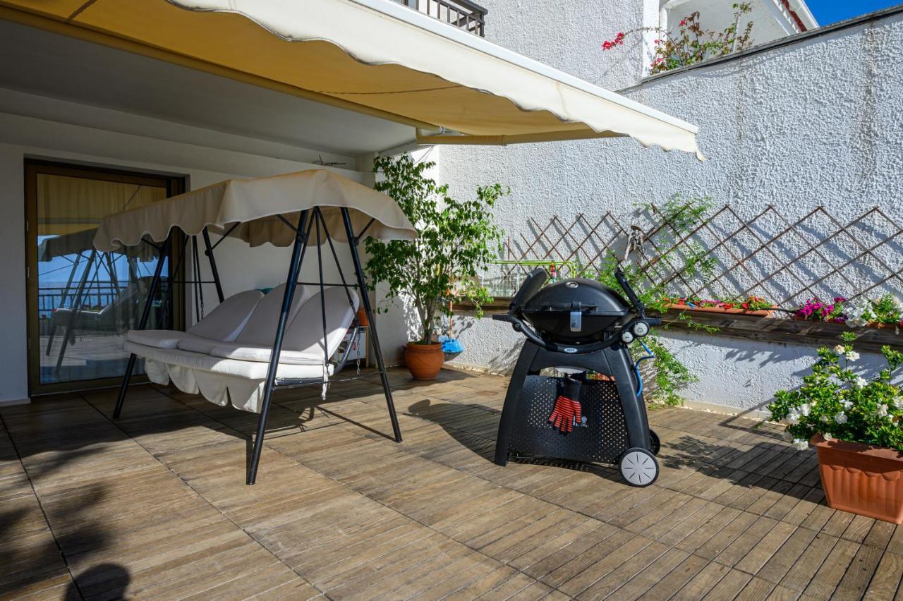 Вилла 5 Meters From The Beach Храни Экстерьер фото
