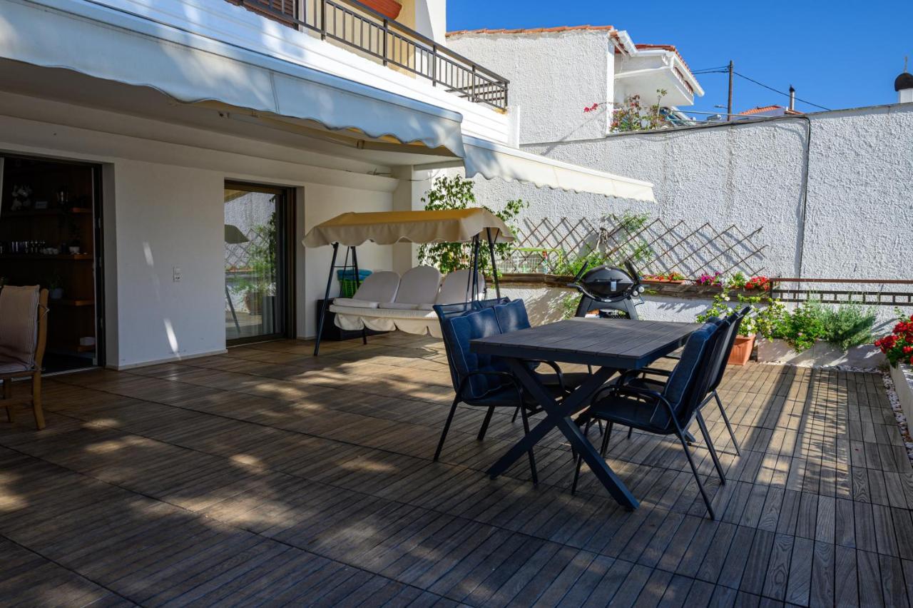 Вилла 5 Meters From The Beach Храни Экстерьер фото