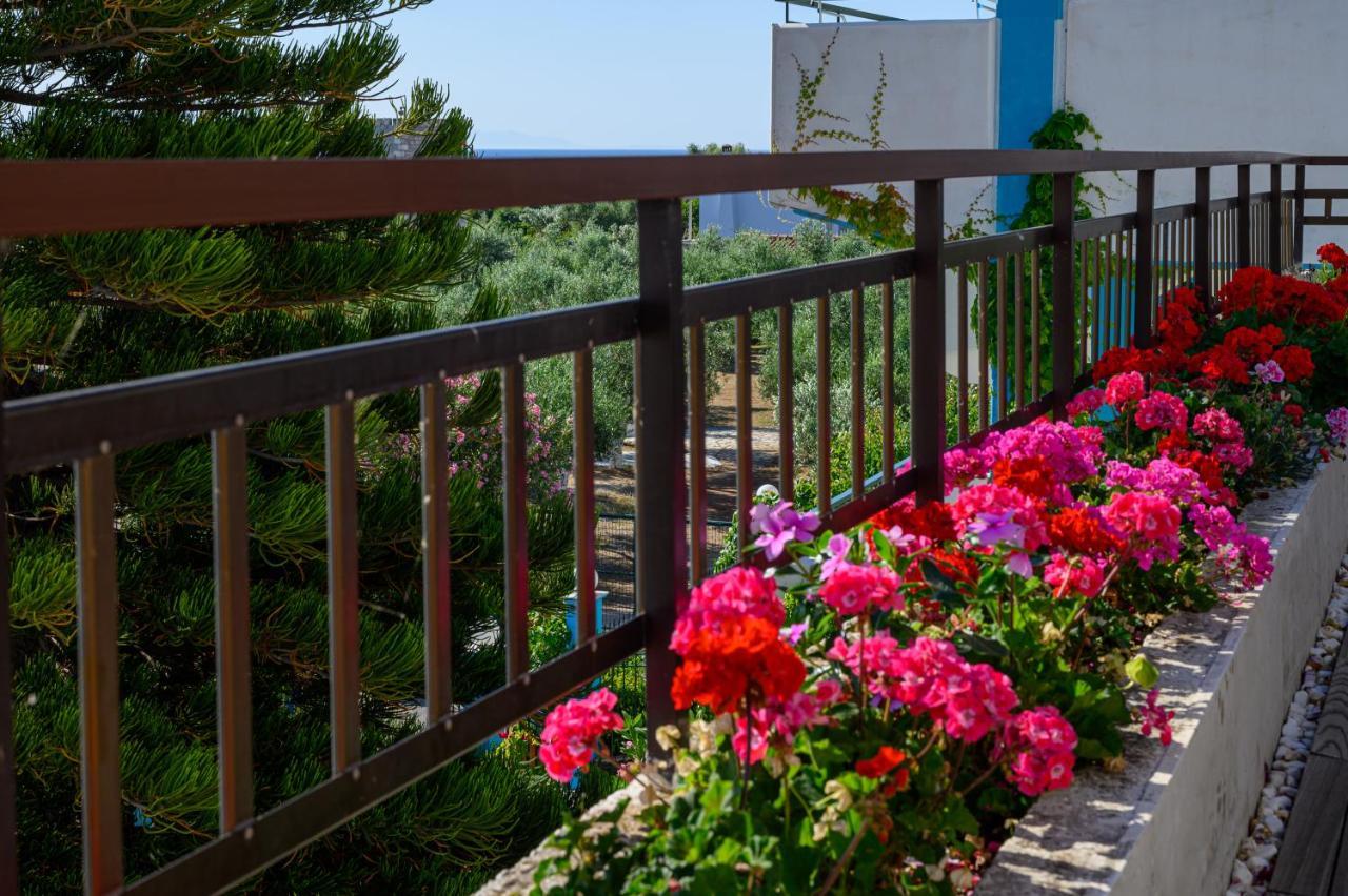 Вилла 5 Meters From The Beach Храни Экстерьер фото